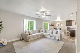 1014 N 120 E, Santaquin, UT 84655 - Photo 9