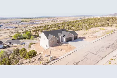 3256 W Kingsbury Dr, Cedar City, UT 84720 - Photo 7