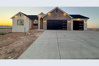 3256 W Kingsbury Dr, Cedar City, UT 84720 - Photo 1