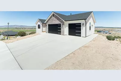 3256 W Kingsbury Dr, Cedar City, UT 84720 - Photo 9