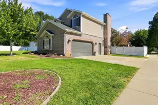 2790 E 25 S, Layton, UT 84040 - Photo 3