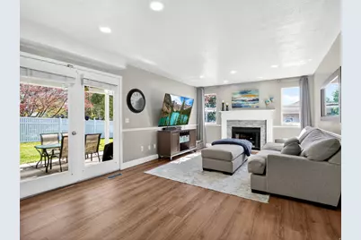 2790 E 25 S, Layton, UT 84040 - Photo 15