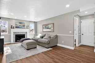 2790 E 25 S, Layton, UT 84040 - Photo 17