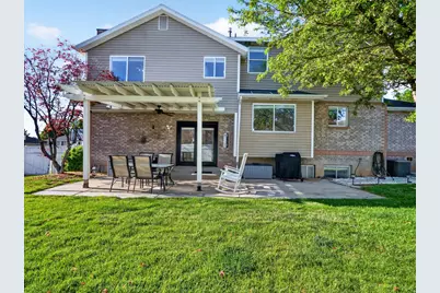 2790 E 25 S, Layton, UT 84040 - Photo 7