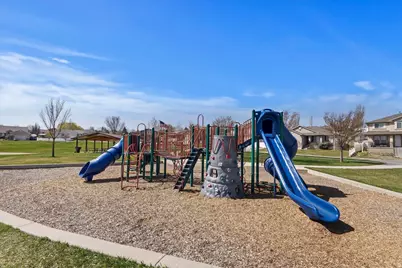 6822 S High Bluff Dr W, West Jordan, UT 84081 - Photo 35