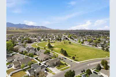 6822 S High Bluff Dr W, West Jordan, UT 84081 - Photo 33