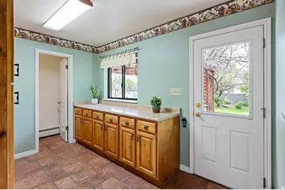 5505 W 10080 N, Highland, UT 84003 - Photo 9