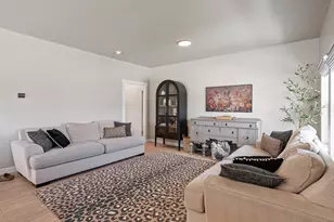 6733 N Mount Jefferson, Eagle Mountain, UT 84005 - Photo 5