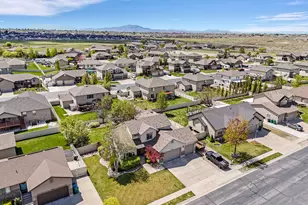 4541 W 5800 S, Hooper, UT 84315 - Photo 35