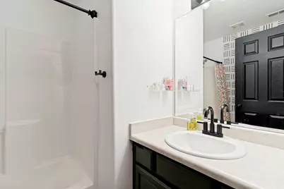 1906 E Juniper Dr, Eagle Mountain, UT 84005 - Photo 3