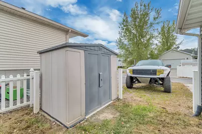 1906 E Juniper Dr, Eagle Mountain, UT 84005 - Photo 13