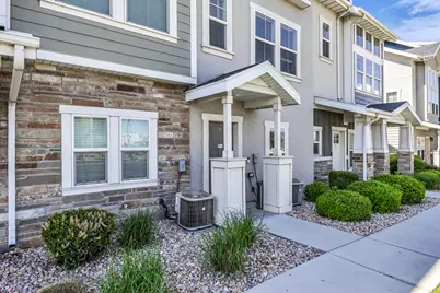 659 E 380 N, Vineyard, UT 84059 - Photo 3