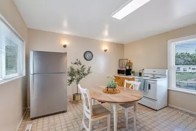 125 N 100 W, Pleasant Grove, UT 84062 - Photo 21
