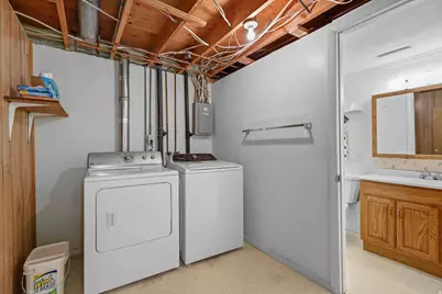 1345 S Valhalla Dr E, Clearfield, UT 84015 - Photo 25
