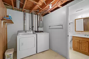 1345 S Valhalla Dr E, Clearfield, UT 84015 - Photo 25