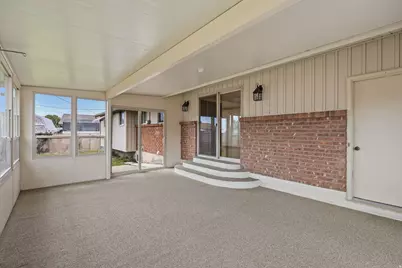1345 S Valhalla Dr E, Clearfield, UT 84015 - Photo 21
