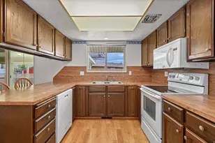 1345 S Valhalla Dr E, Clearfield, UT 84015 - Photo 9