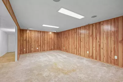 1345 S Valhalla Dr E, Clearfield, UT 84015 - Photo 23