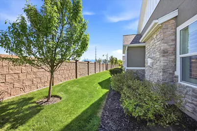 512 E Meadow Ranch Ln #D, Saratoga Springs, UT 84045 - Photo 31