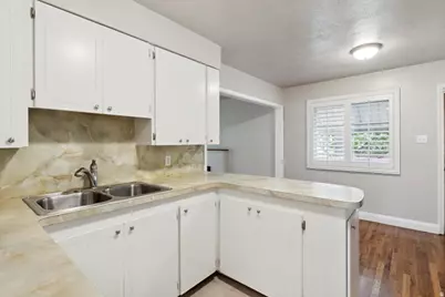 2948 S 900 E, Salt Lake City, UT 84106 - Photo 13