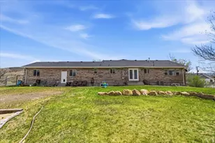 495 N 300 W, Moroni, UT 84646 - Photo 33