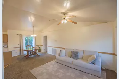 940 W 550 N, Pleasant Grove, UT 84062 - Photo 5