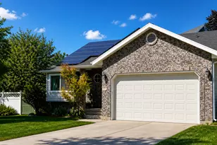 1095 N 2925 W, Layton, UT 84041 - Photo 3