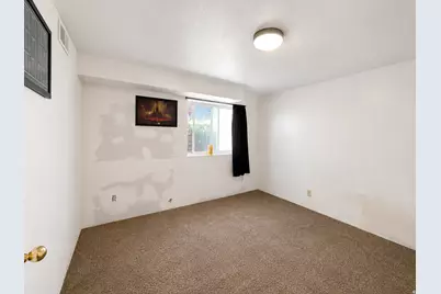 1095 N 2925 W, Layton, UT 84041 - Photo 17