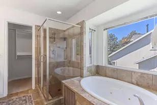 7909 S Twelve Pines Dr, Sandy, UT 84094 - Photo 33