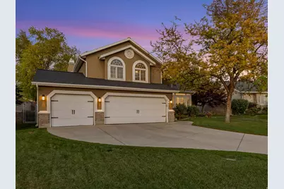 7909 S Twelve Pines Dr, Sandy, UT 84094 - Photo 3