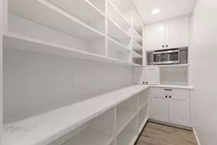 7909 S Twelve Pines Dr, Sandy, UT 84094 - Photo 23