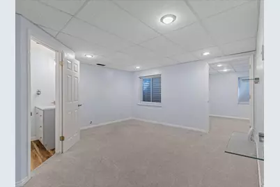 7909 S Twelve Pines Dr, Sandy, UT 84094 - Photo 39
