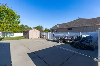 3918 S Madill Cir W, West Valley, UT 84119 - Photo 35