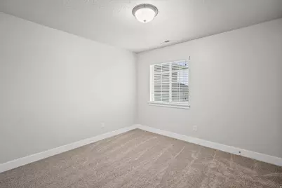 7549 N Hutch Ln, Eagle Mountain, UT 84005 - Photo 11