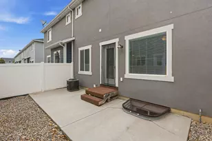 7549 N Hutch Ln, Eagle Mountain, UT 84005 - Photo 21