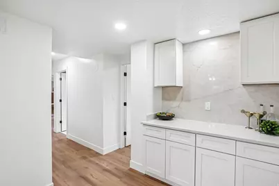 7312 S 2980 E, Cottonwood Heights, UT 84121 - Photo 51