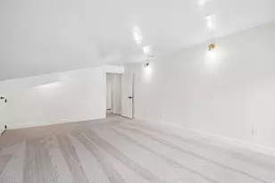 7312 S 2980 E, Cottonwood Heights, UT 84121 - Photo 43