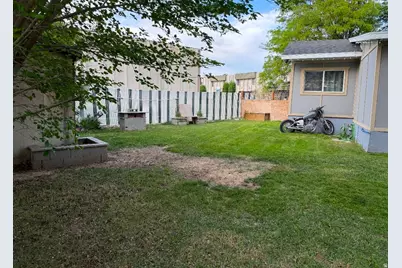 8808 S Oxford Cir W, Sandy, UT 84070 - Photo 19