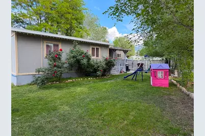 8808 S Oxford Cir W, Sandy, UT 84070 - Photo 15