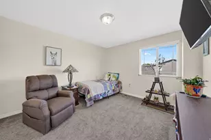 652 W 800 N, Clinton, UT 84015 - Photo 23