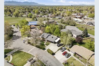1701 E Village Green Rd, Cottonwood Heights, UT 84121 - Photo 21