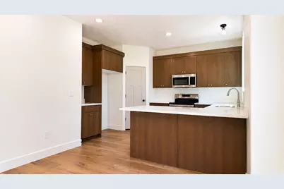 630 E 800 S, Springville, UT 84663 - Photo 3