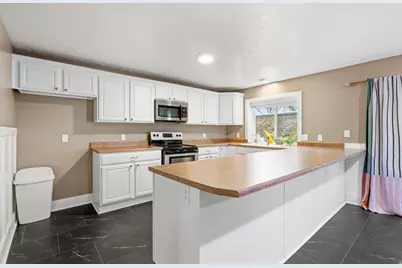 2433 W Saddle Horn Cir S, Bluffdale, UT 84065 - Photo 33