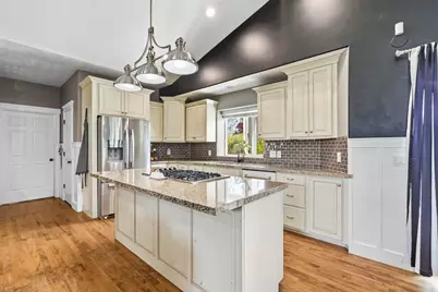 2433 W Saddle Horn Cir S, Bluffdale, UT 84065 - Photo 15