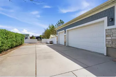 2433 W Saddle Horn Cir S, Bluffdale, UT 84065 - Photo 7
