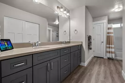 1371 W 950 S #7, Lehi, UT 84043 - Photo 17