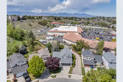 8752 S Alta Cove Dr, Sandy, UT 84093 - Photo 39