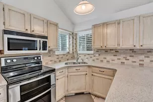 8752 S Alta Cove Dr, Sandy, UT 84093 - Photo 7