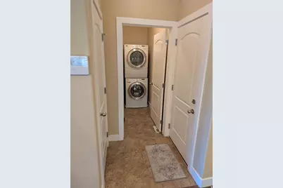 2326 W Mackay Ln, Taylorsville, UT 84129 - Photo 9