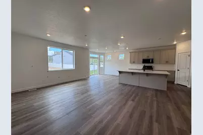 983 W Motor Vu Dr #208, Riverdale, UT 84405 - Photo 15